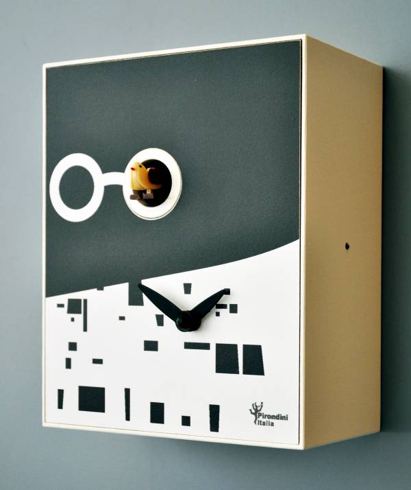 Cuckoo clock, Du Haut