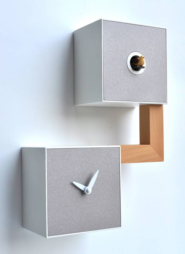 Cucu Giu & Su, Cuckoo clock