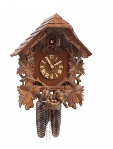 Cuckoo clock with fine and detailed carving
